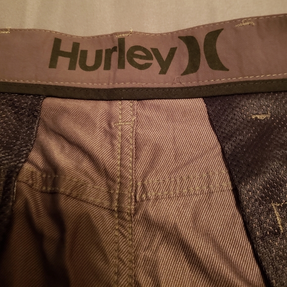Hurley Shorts - Picture 5 of 8